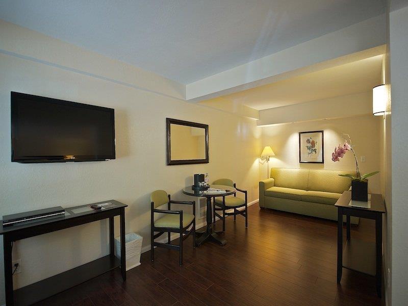 Coast Village Inn Σάντα Μπάρμπαρα Δωμάτιο φωτογραφία